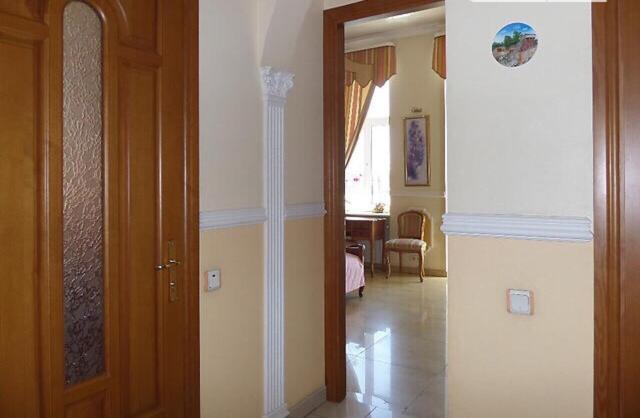 Beautiful Apartment In The Center Of Vinnicja Kültér fotó
