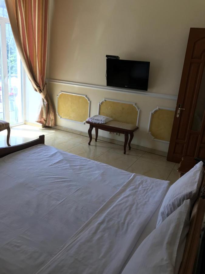 Beautiful Apartment In The Center Of Vinnicja Kültér fotó